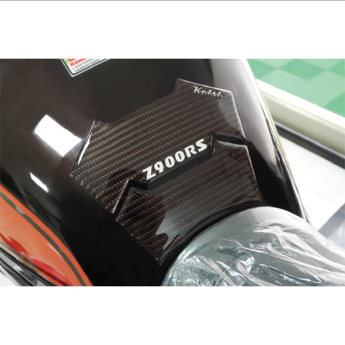 Keiti Additions KT900RS Carbon-look Tank Pad