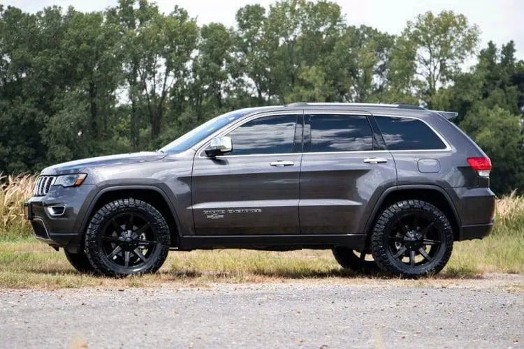 Rough Country 2.5 Inch Lift Kit | '16-'22 Grand Cherokee / '16-'26 Durango